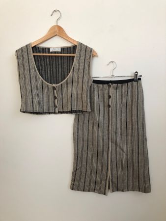 ensemble vintage en laine gilet et jupe