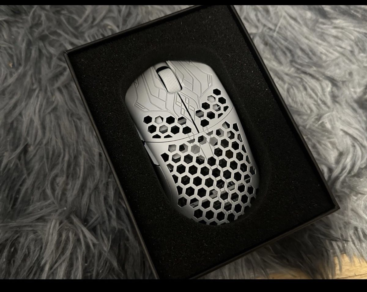 Maus: Finalmouse UltralightX frostlord medium size – Neu und originalverpackt aus Bouveret von hav_2xyc 1