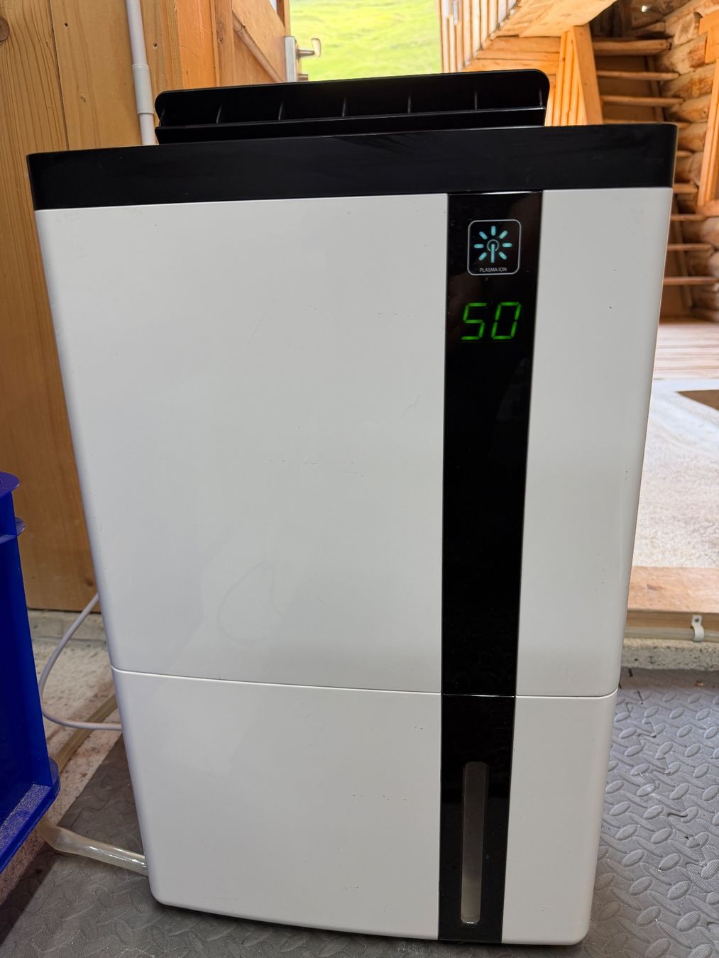 Luftentfeuchter: Luftentfeuchter 30 L/Tag Migros Do it + Garden – Gebraucht aus Habkern von intra88