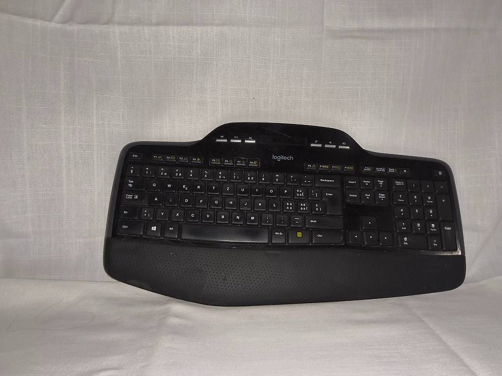 Logitech Tastiere: Logitech MK710 & souris – Usato da Lausanne venduto da ber_qk5j
