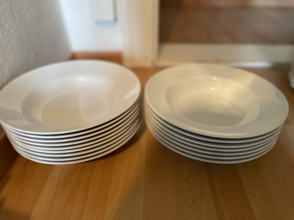 Piatti: 20 Suppenteller CreaTable/Ikea, weiss, Durchmesser 27-30 cm – Usato da Gelterkinden venduto da highfligh 3