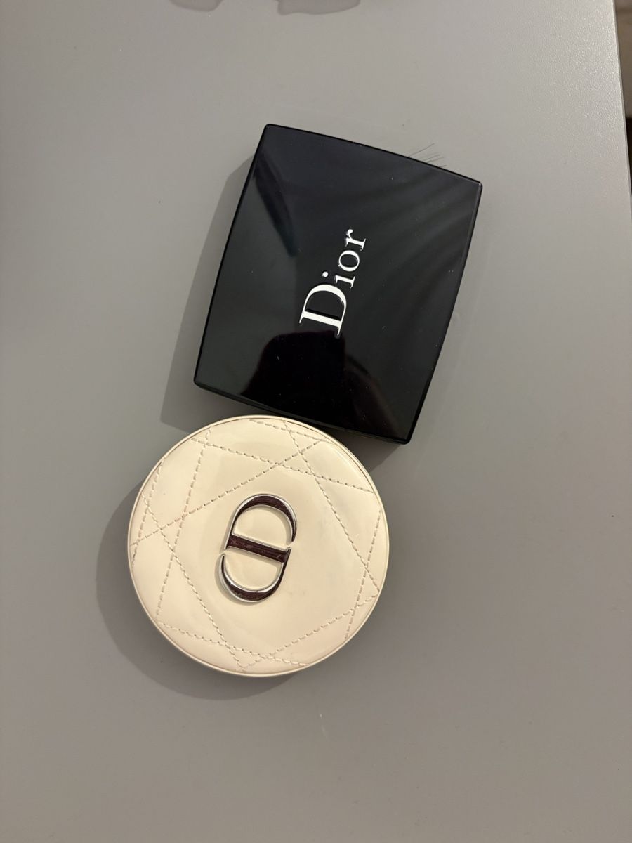 Dior Make-up: Dior Blush & Dior Highlighter – Usato da Nyon venduto da My_wardrobe