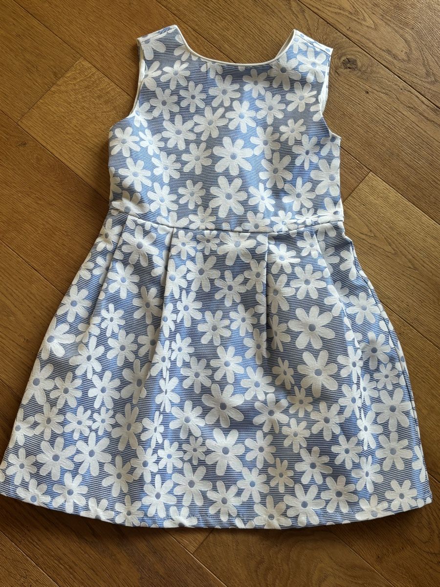 Robes et jupes: Kleid Sfera 9-10 Jahre – D'occasion à Adligenswil par ZGB