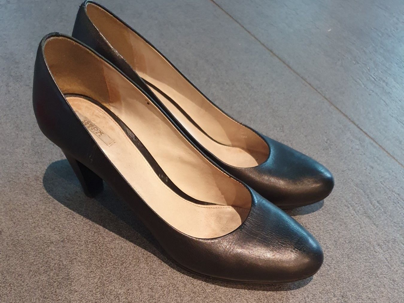 Geox Scarpe da donna: Leder Pumps Gr. 41, Absatzschuhe High Heels – Usato da Altendorf venduto da MiriCaj 7