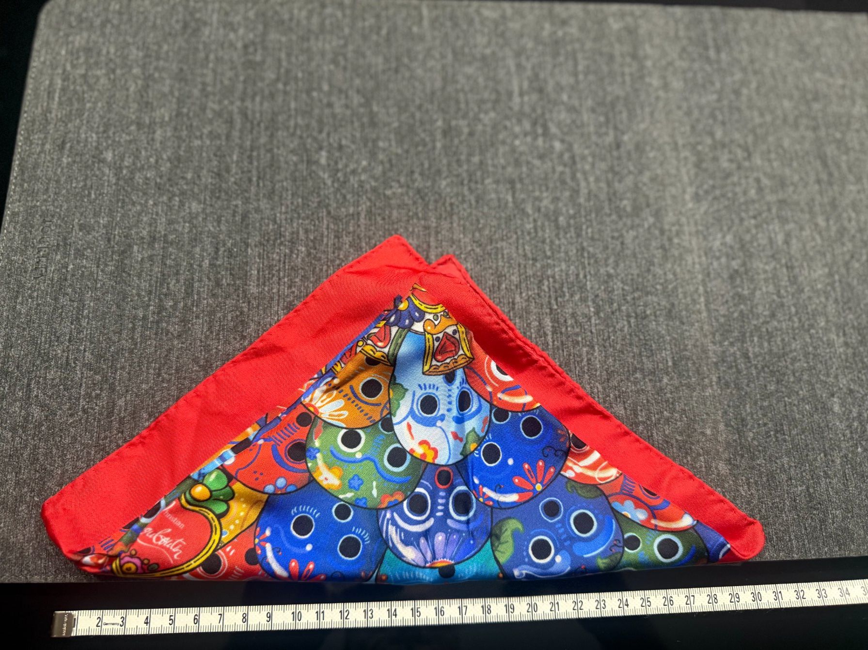 Sciarpe: Christian Louboutin original silk pocket square – Usato da Gland venduto da bfranck 1