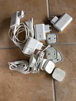 Store. Électronique. A. Télécommande.  Batterie. 