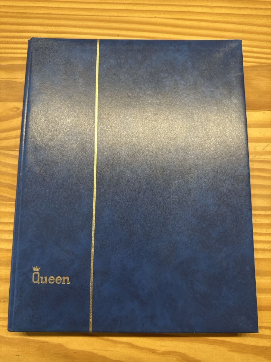 Album: Blauer Queen Briefmarken Album – Usato da Horw venduto da yvesmarc