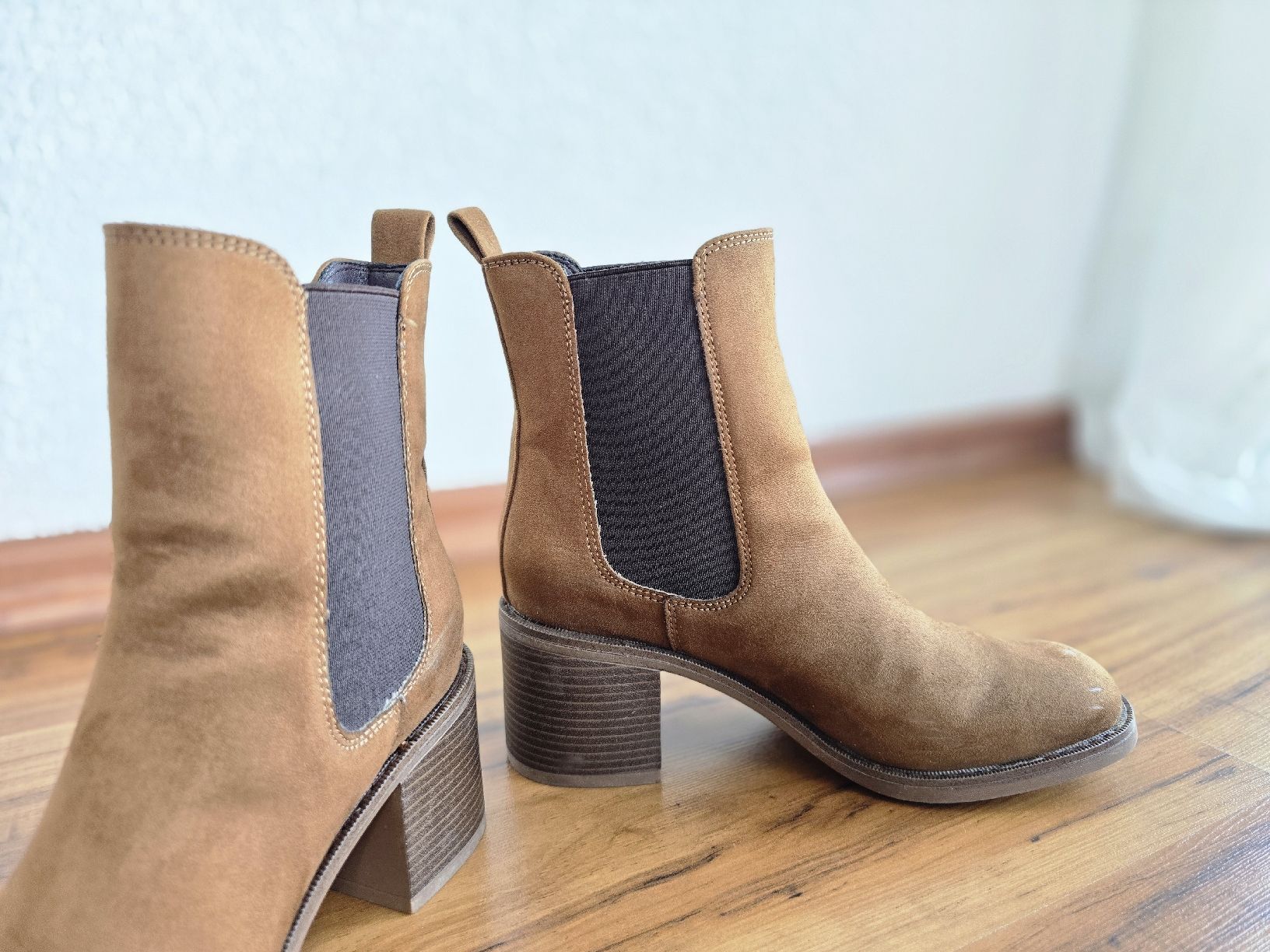 Scarpe da donna: Chelsea Boots Gr. 37 – Usato da Leissigen venduto da No-Da 4