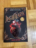 Lightlark Alex Aster Roman neu