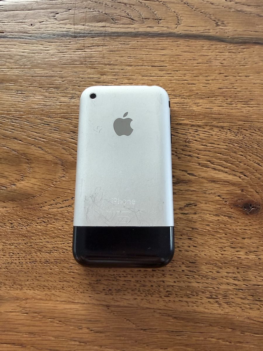Apple Telefoni cellulari / Smartphones: IPhone 1 – Difettoso da Gränichen venduto da tim_f7kv 1