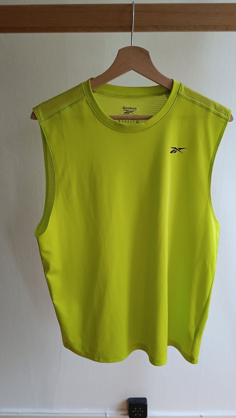 Reebok T-Shirts: Reebok Sport Shirt – Gebraucht aus Basel von froehlicherVagabund
