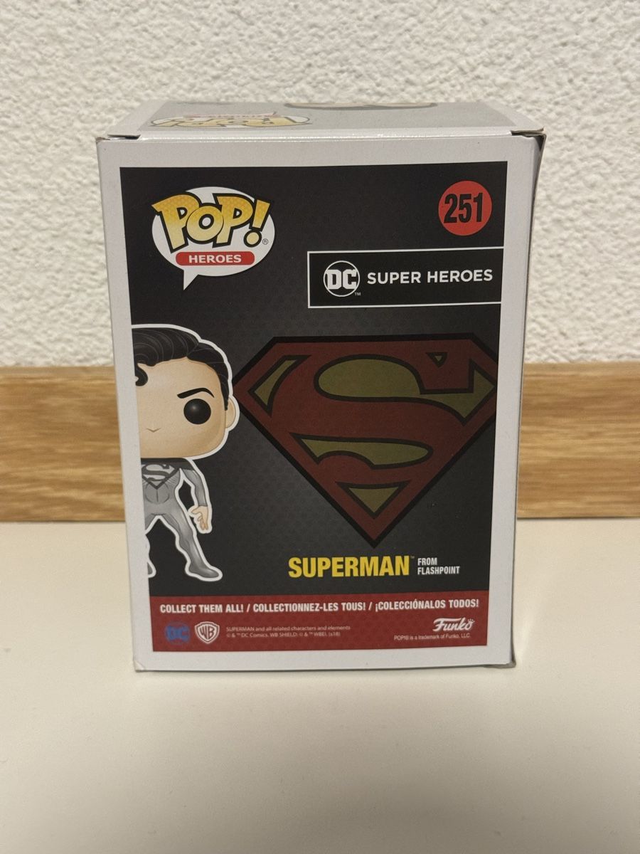 Funko Statuette: Funko Pop! Superman (251) – Nuovo (secondo la descrizione) da Winterthur venduto da Kev_Scha14 1