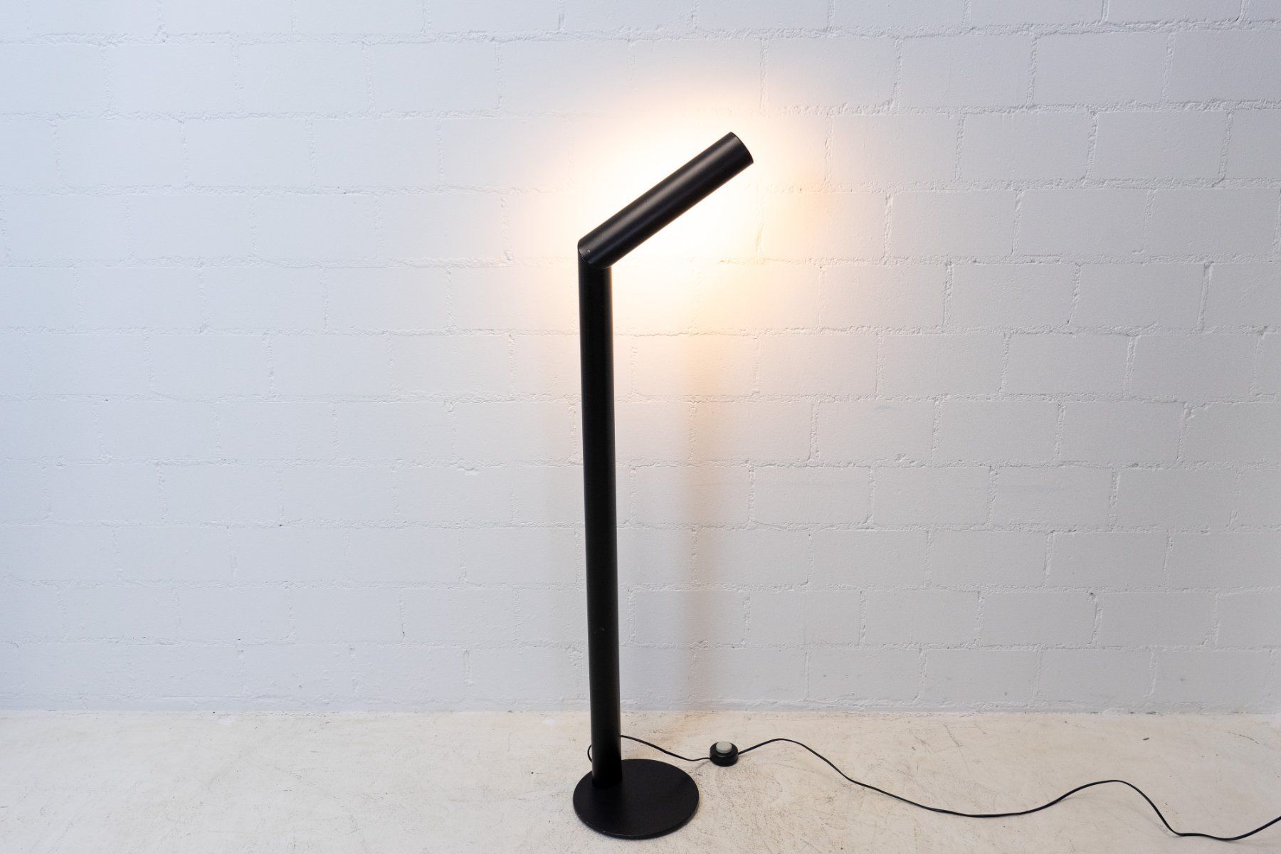 Lampen: Stehleuchte Nr. 14 - Lieferung möglich – Gebraucht aus Schaffhausen von Studio-Ara 2