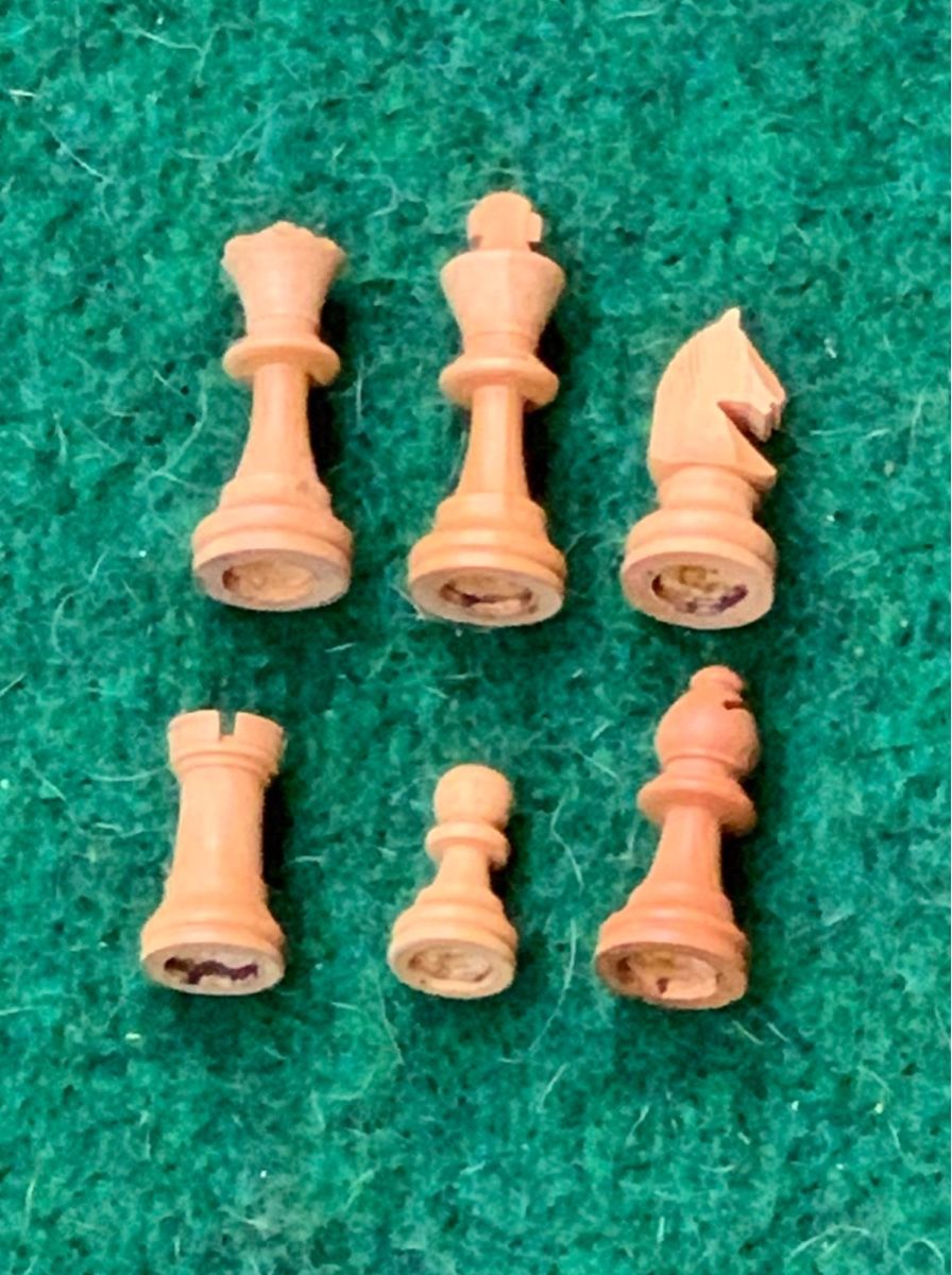 Giochi: „SCHACH“ - Figuren  – Usato da Wangen b. Olten venduto da Finolino28 2