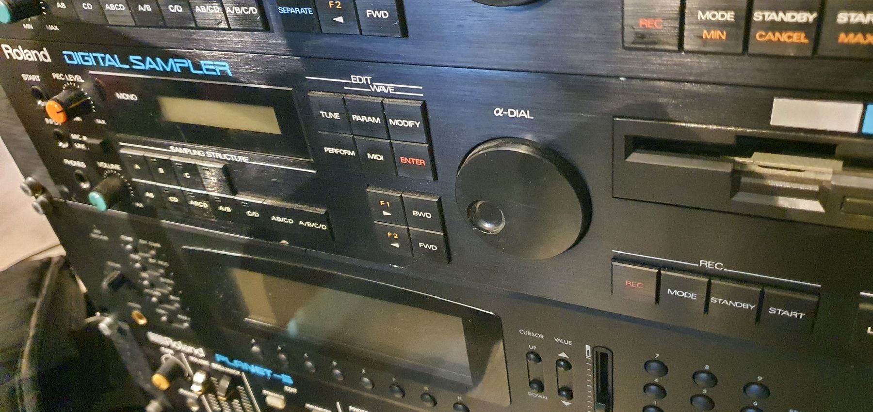 Roland Strumenti musicali: Roland mks100 Sampler Top Zustand – Usato da Muri AG venduto da Jeromia 1