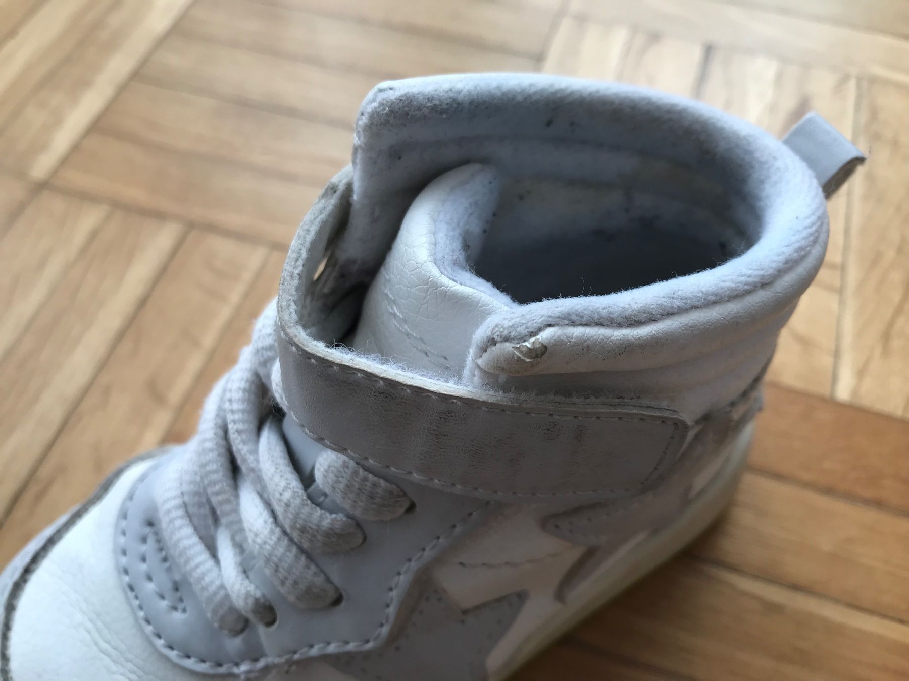 Scarpe per ragazze: Turnschuhe Mädchen Grösse 22 – Usato da Emmenbrücke venduto da Hathor123 9