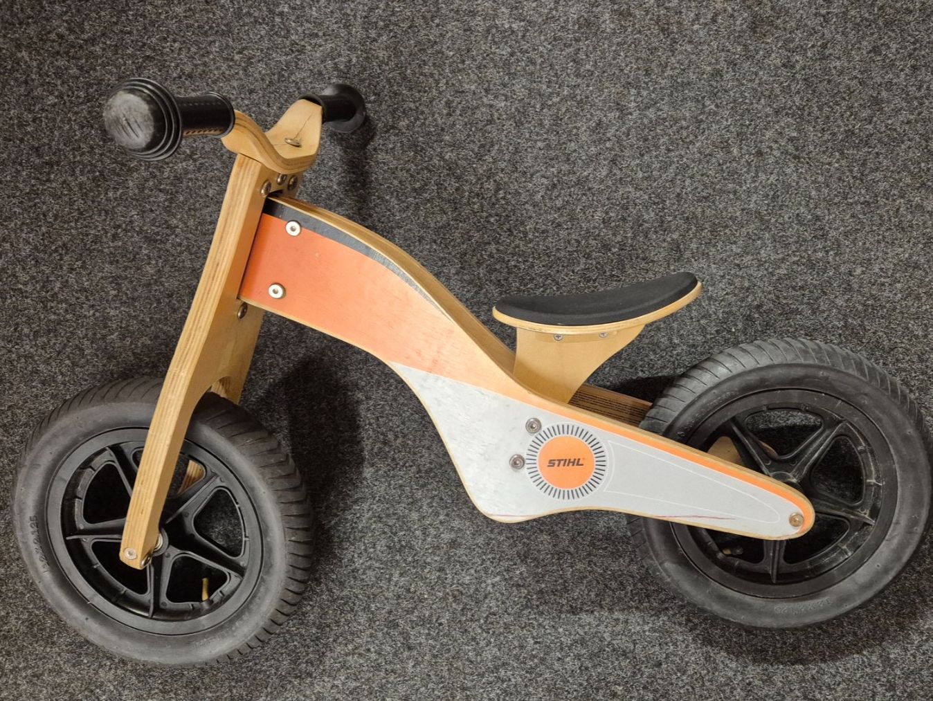 Veicoli per bambini: STIHL Laufrad aus Holz – Usato da Münchwilen TG venduto da Sqyntz