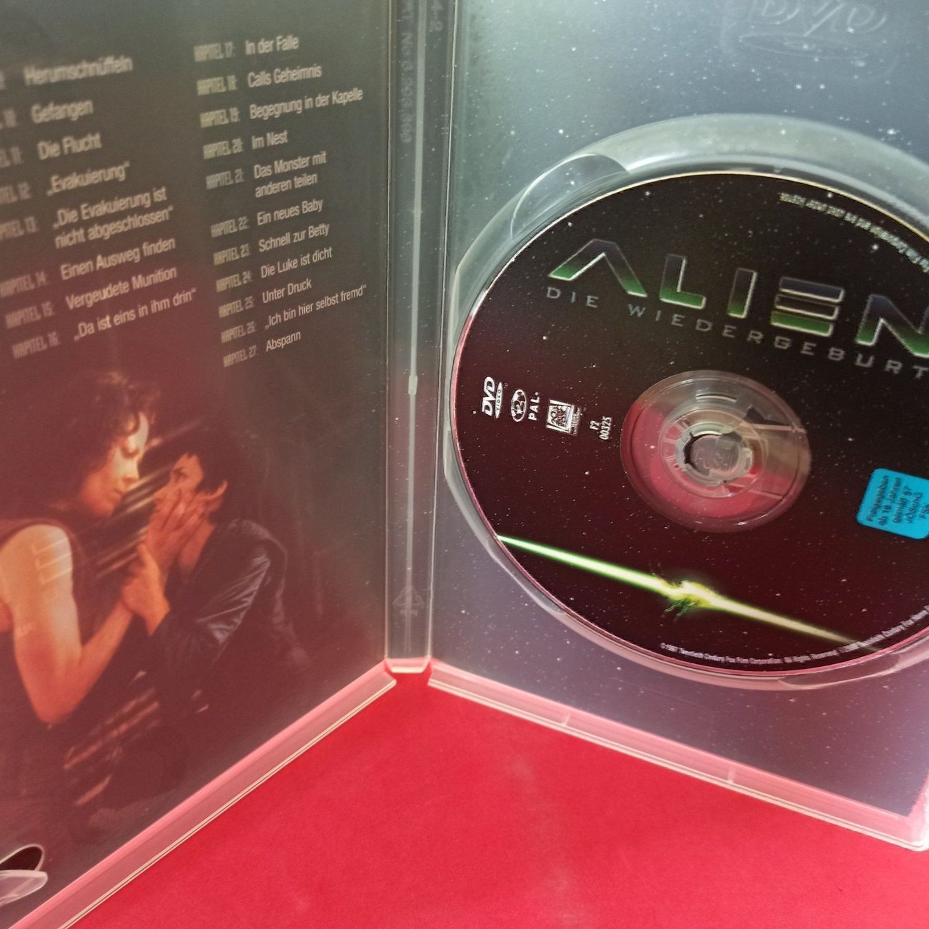 Tutti i DVDs: Alien - Die Wiedergeburt – Usato da Dübendorf venduto da kb86_MOVIE 3
