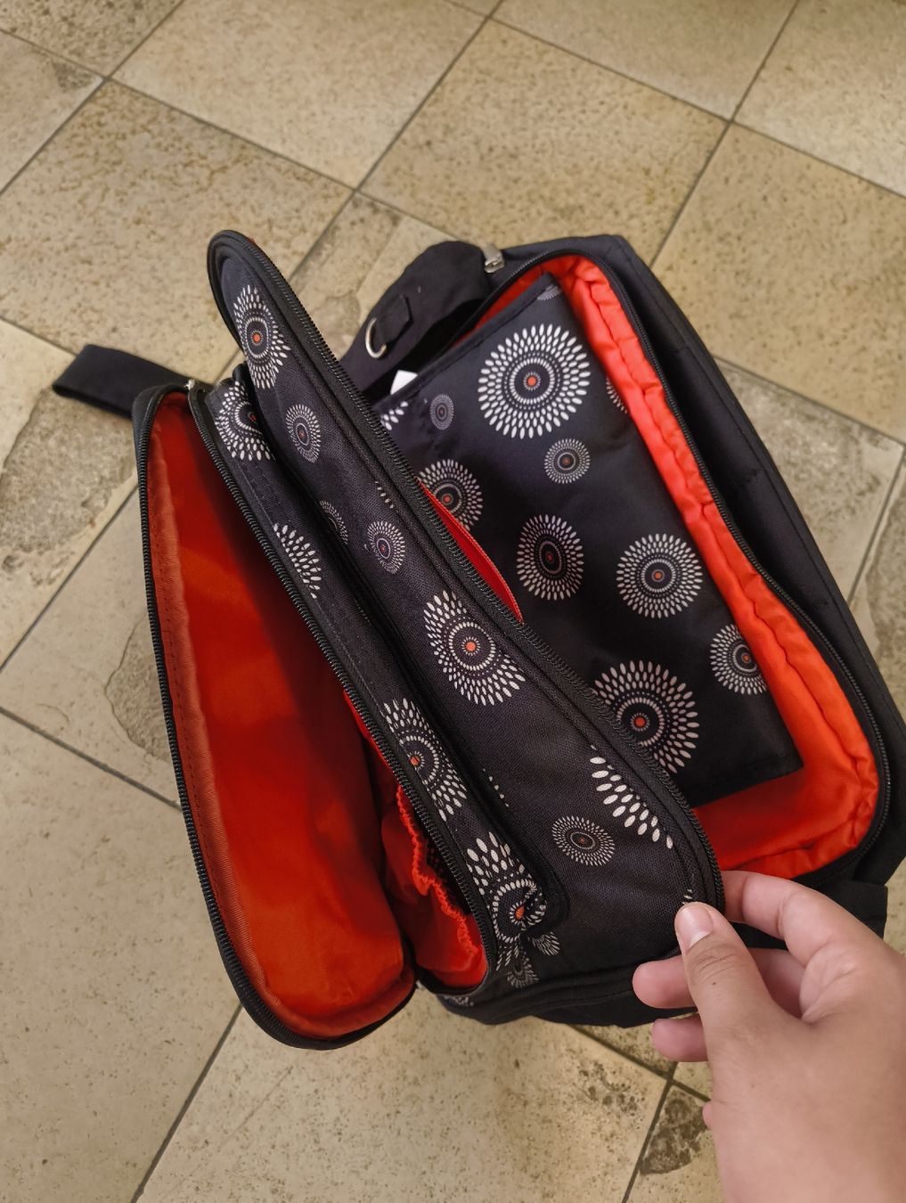 Borse & Zaini: Schwarze Wickeltasche, fast neu – Nuovo (secondo la descrizione) da Basel venduto da Andriinnn 1