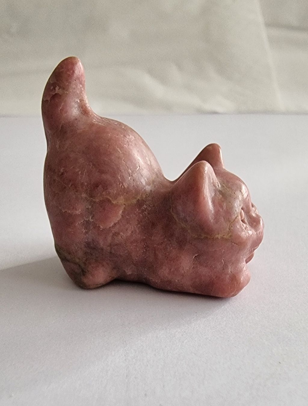 Statuette: Rhodonit Katze Statue / Figur – Nuovo e nell'imballaggio originale da Menziken venduto da Mirager 3