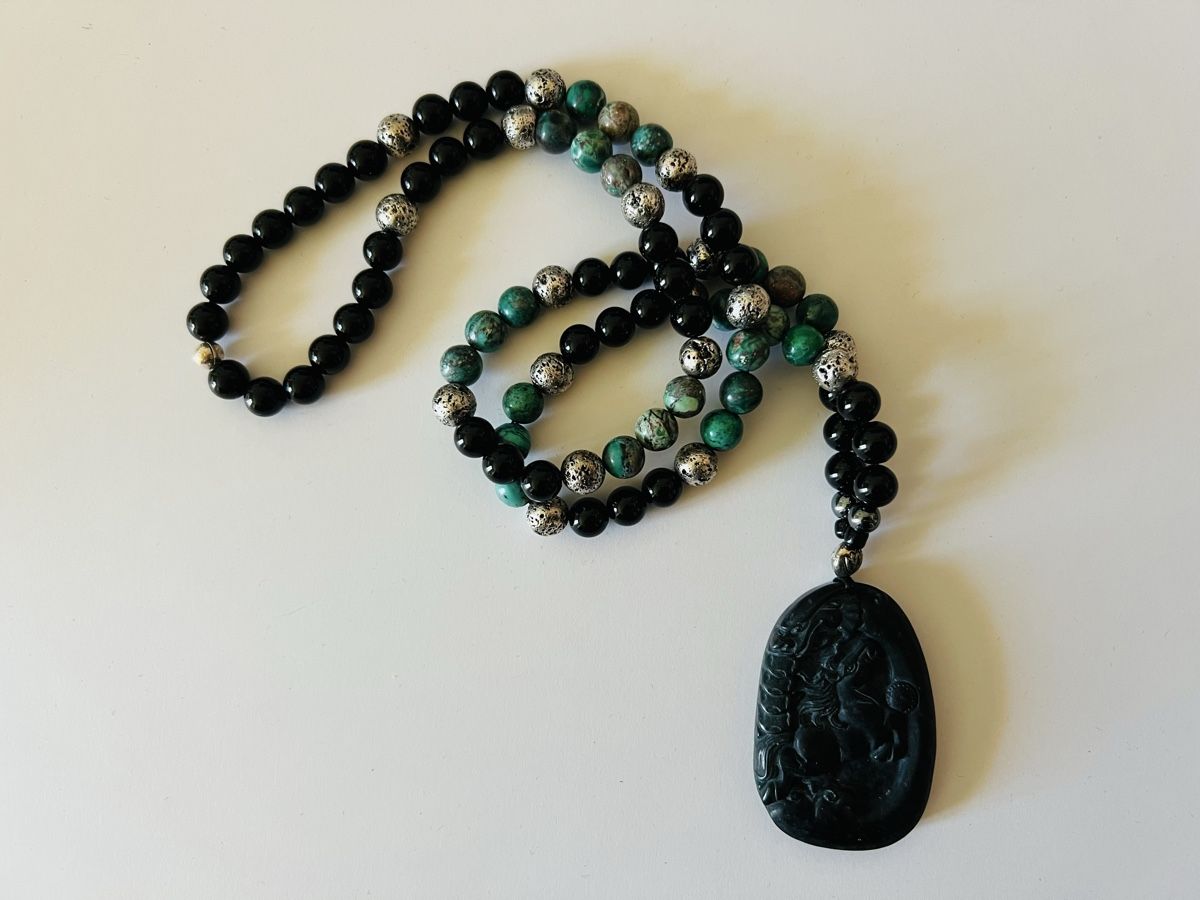 Catenine: Collier sautoir en pierres 76 cm  – Usato da Lausanne venduto da sualenna 5