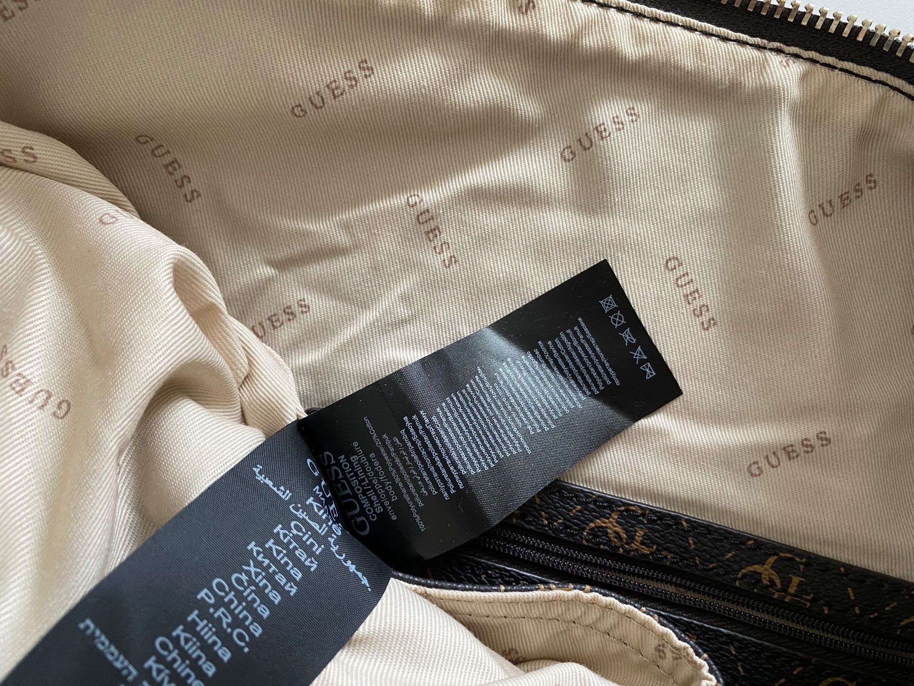 Guess Borse da donna: Neue GUESS Tasche – Nuovo e nell'imballaggio originale da Zürich venduto da MaxZurich 9