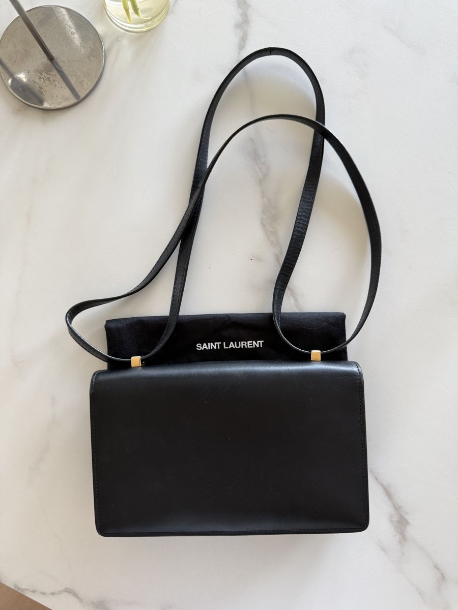 Saint Laurent Borse da donna: Vintage Saint Laurent Monogram Shoulder Bag – Usato da Pratteln venduto da Eileen_H 5