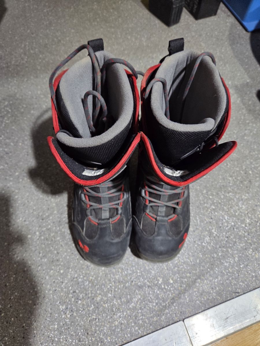 Scarpe da uomo: Obscure Snowboard Boots, Mondo 25.5, EU 40 - – Usato da Rodi-Fiesso venduto da FastandFurious73