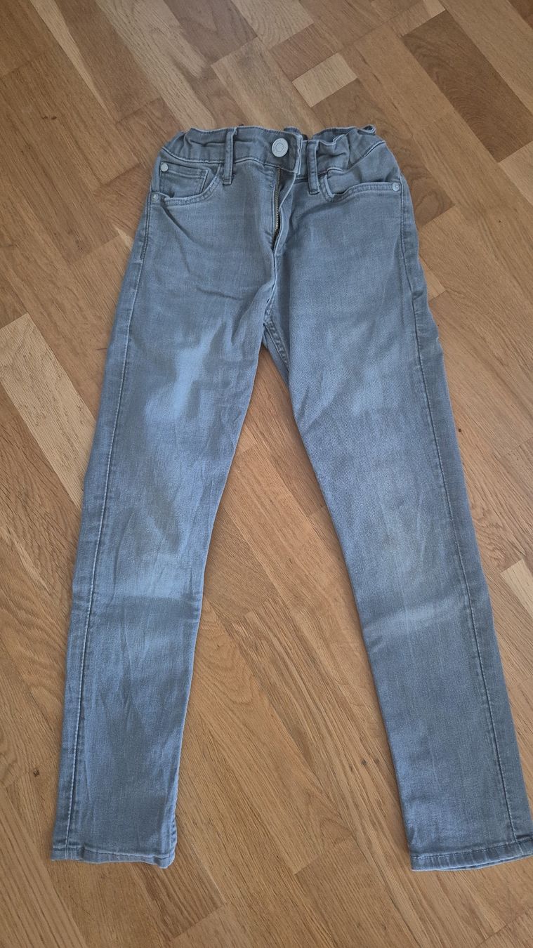 H&M Pantaloni: Jeans – Usato da Altishofen venduto da Simba220