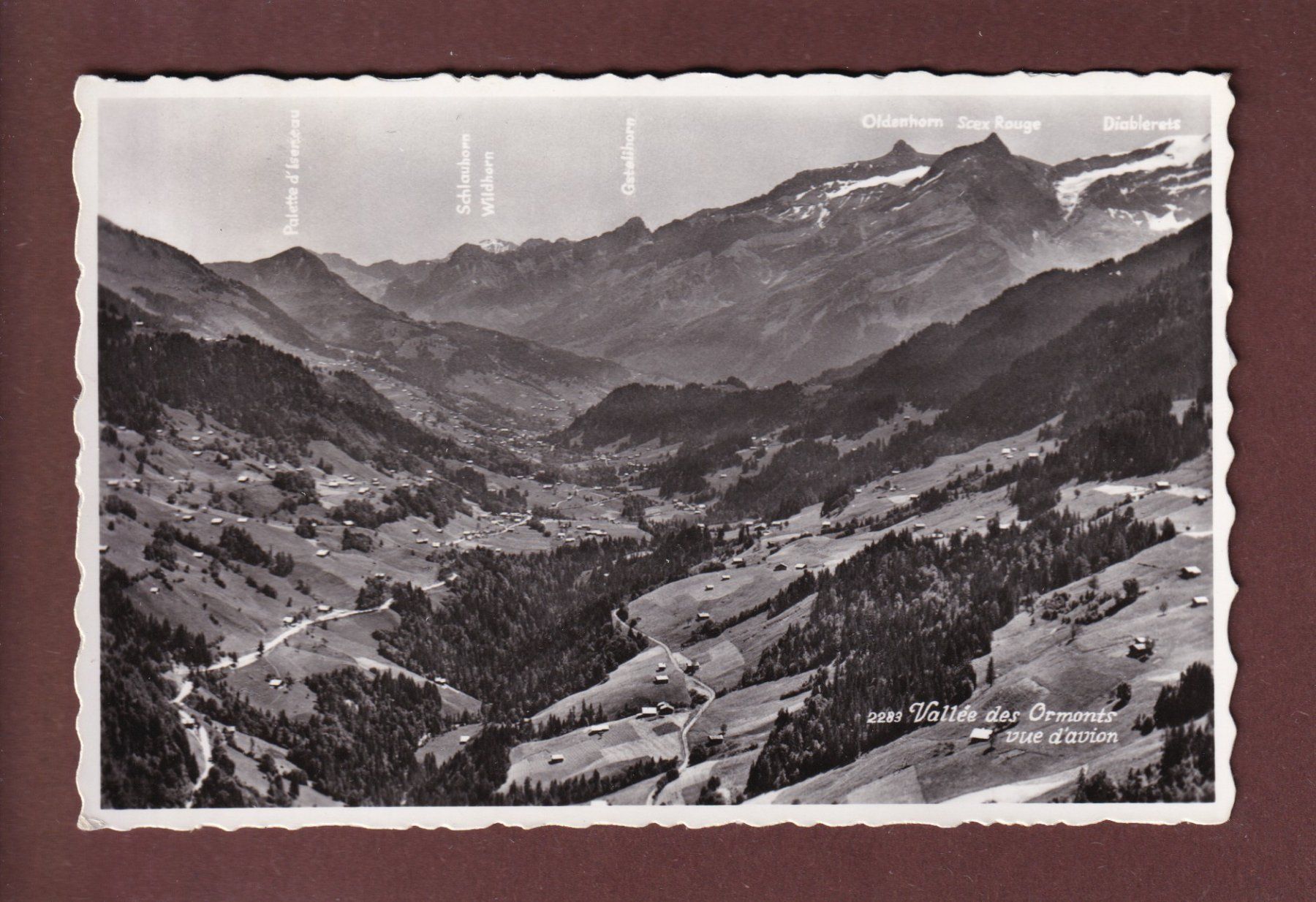 Cartoline postali: VALLEE DES ORMONTS vue d'avion - 1951 – Usato da Pully venduto da nicecards