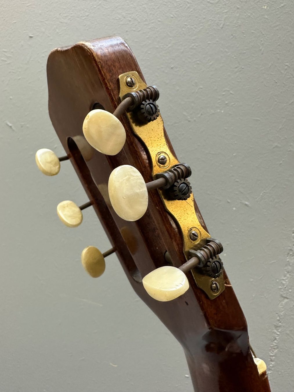 Strumenti musicali: GITARRE #2 AB 1.-!!! – Usato da Zürich venduto da NIKI777 7
