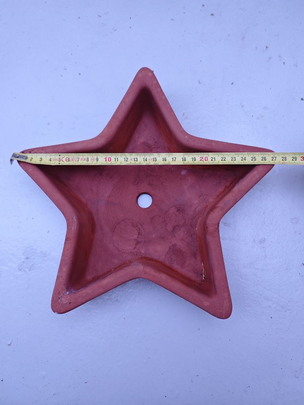 Vasi per fiori: Star-Shaped Terracotta Plant Pot Tray – Usato da Oberengstringen venduto da plm_7kb7 2