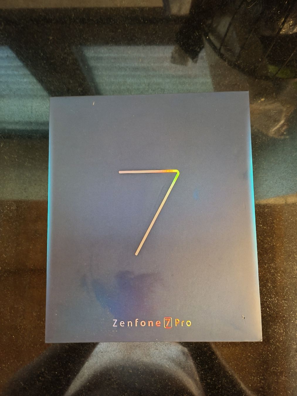 Asus Telefoni cellulari / Smartphones: Asus Zenfrone 7pro.256 Gb  . 5G – Usato da Grimisuat venduto da val_9q7l 8