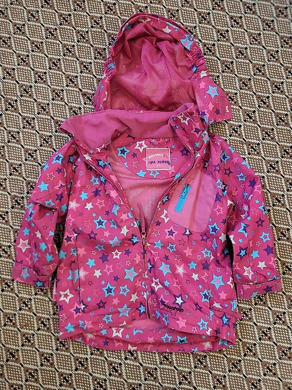 Jacken & Mäntel: Regenjacke, Gr. 98/104 – Gebraucht aus Zürich von deb_ft5r