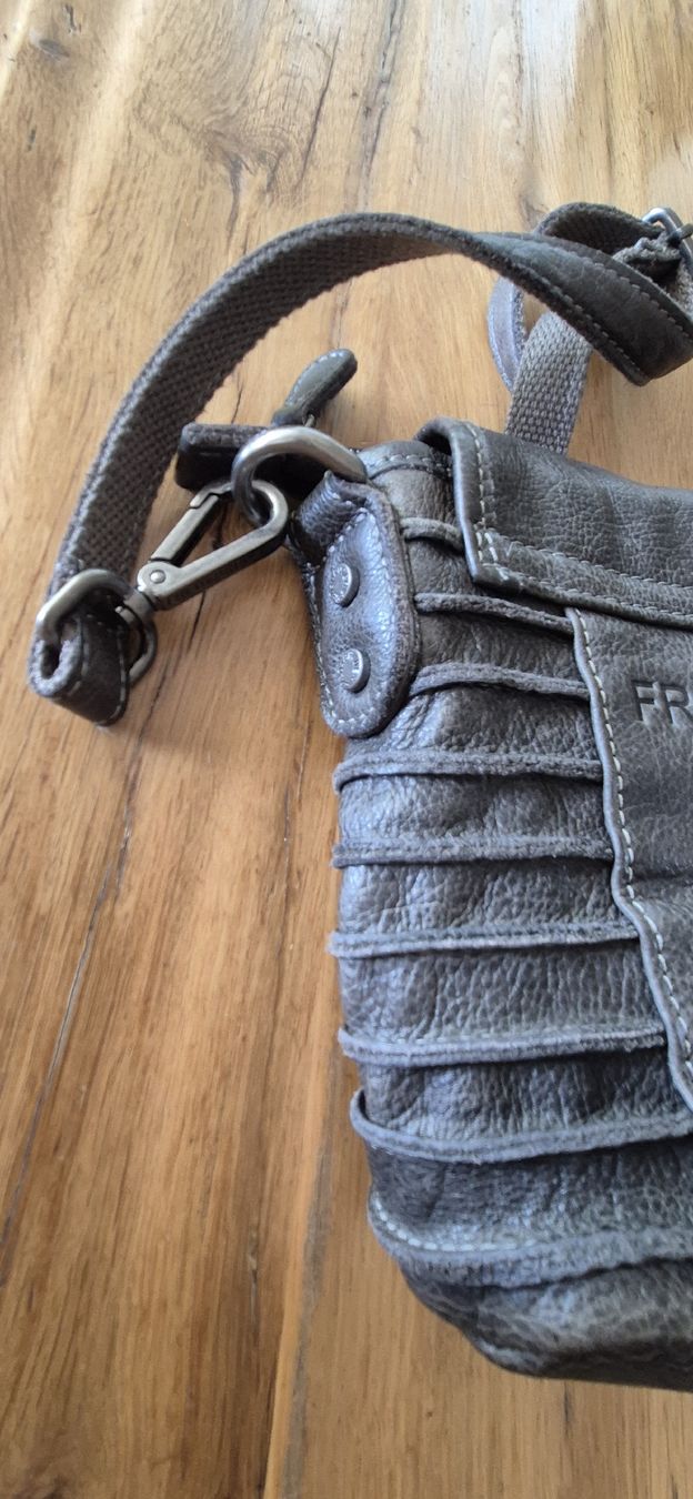 FredsBruder Borse da donna: FREDsBRUDER, Echt Leder Handtasche – Usato da Nottwil venduto da echtMOMO 8