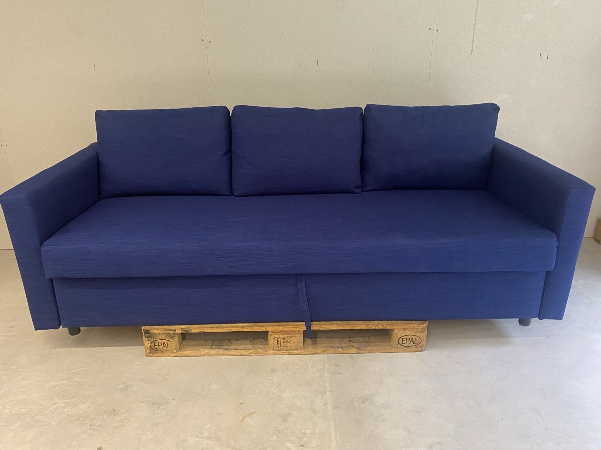 Ikea Divani: Bettsofa blau 221x105x40/75cm – Usato da Seewen SZ venduto da shaky01