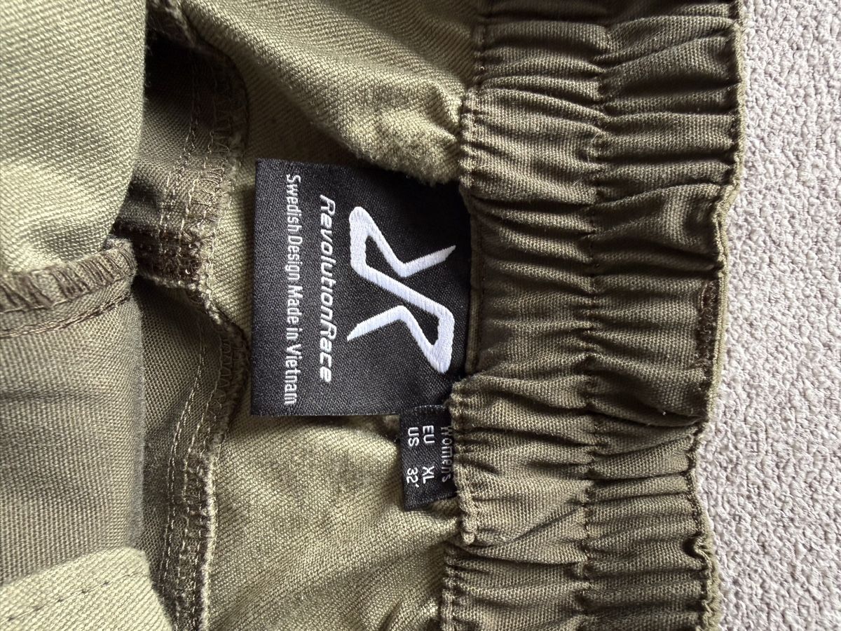RevolutionRace Hosen: Shorts von Revolution Race, XL – Gebraucht aus Ermatingen von anj_9bm5 2