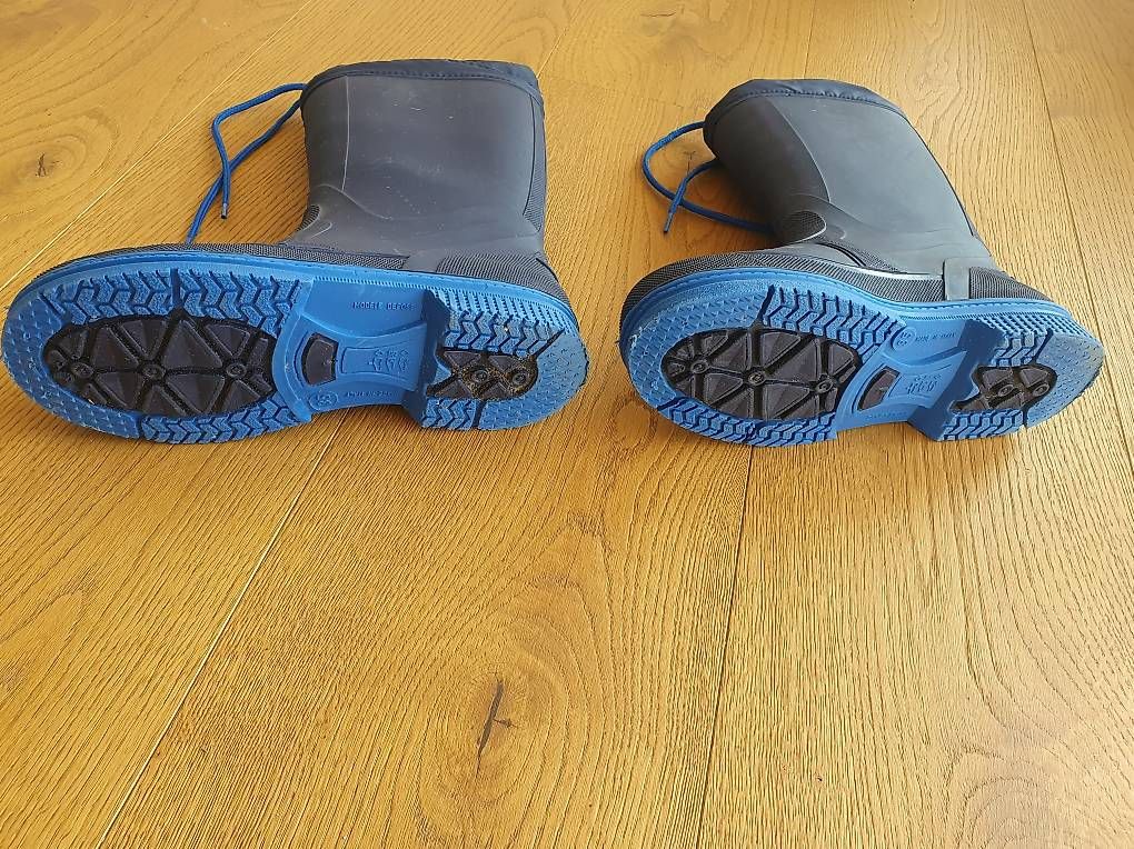 Schuhe für Jungen: Gummistiefel /Regenstiefel Gr. 35 – Gebraucht aus Bülach von Best-Touchdown 1