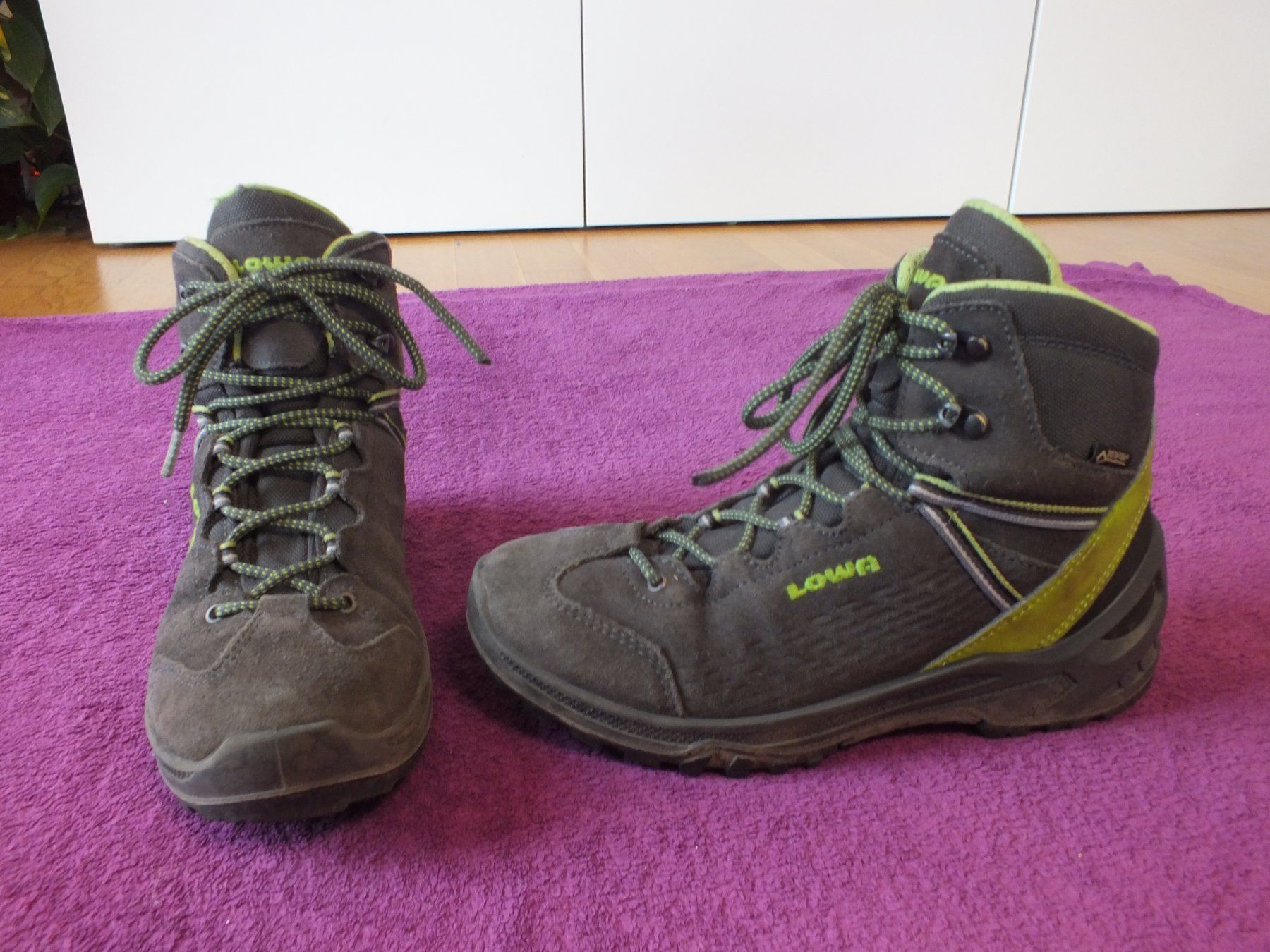 Lowa Scarpe da donna: Lowa Wanderschuhe - Schuhe Gr. 37 – Usato da Müllheim Dorf venduto da Seeeule01 2