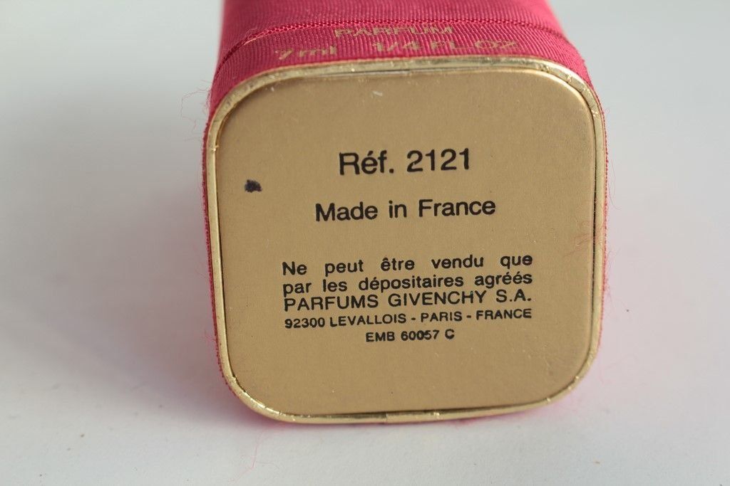 Givenchy Profumi & Eau de Toilette: GIVENCHY Parfum L'Interdit 7 ml – Usato da Vandoeuvres venduto da Dom-Tom 3