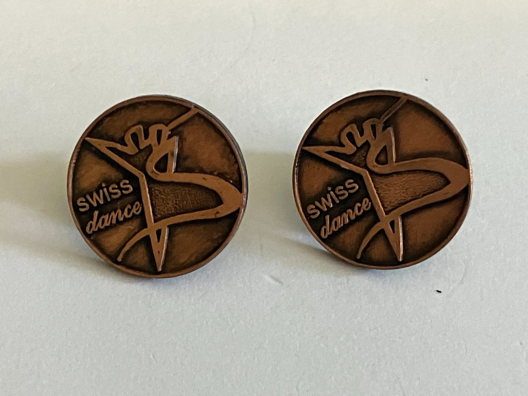 Plaquettes & Badges: 2 Pin Swiss Dance – D'occasion à Basel par djwwpp