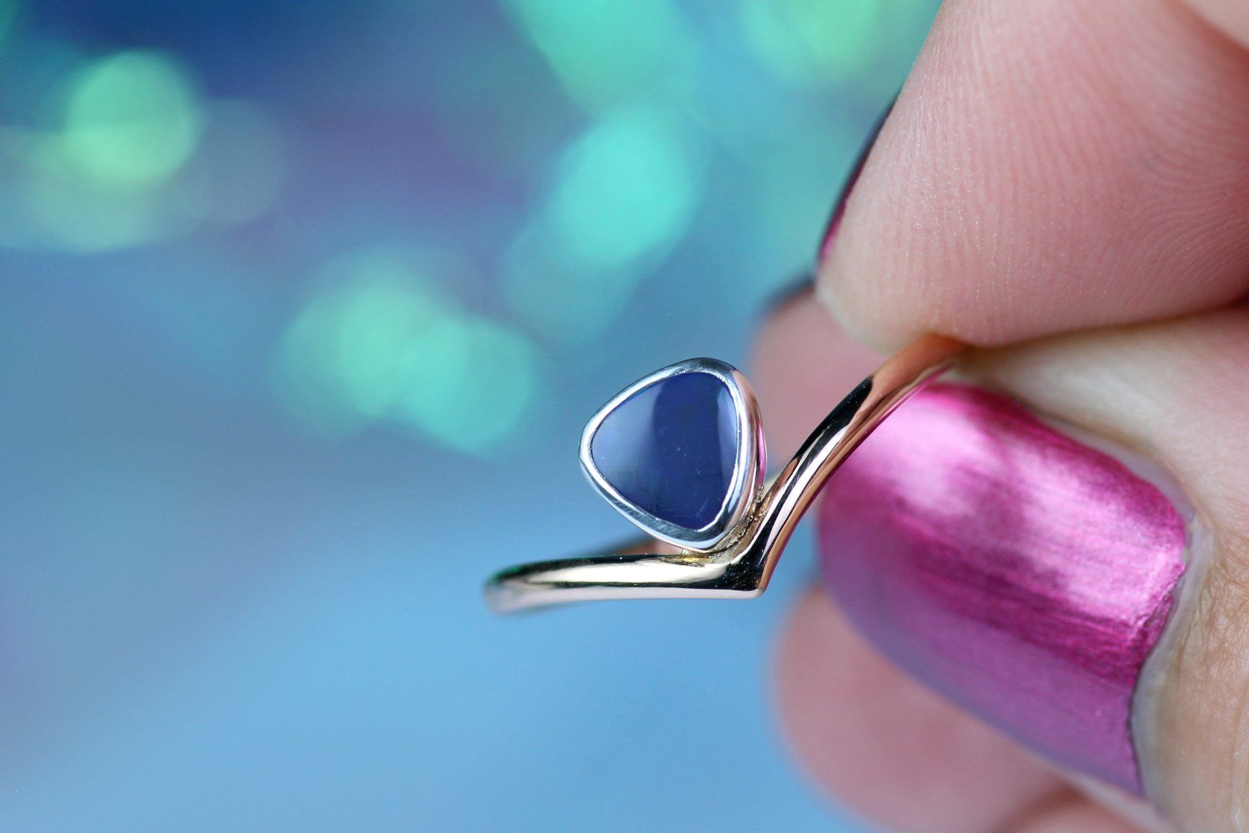 Ringe: AURORA ETERNA Bicolor Ring in 18k Roségold mit Black Opal – Neu und originalverpackt aus Bern von OSONO.Design 9