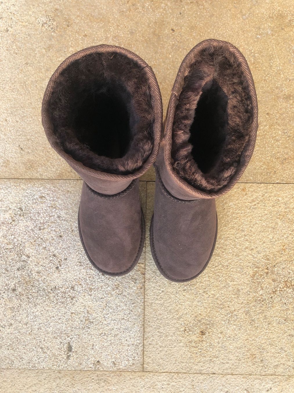 Scarpe per cavalli: UGG Schuhe – Nuovo (secondo la descrizione) da Wetzikon ZH venduto da yirenai 1