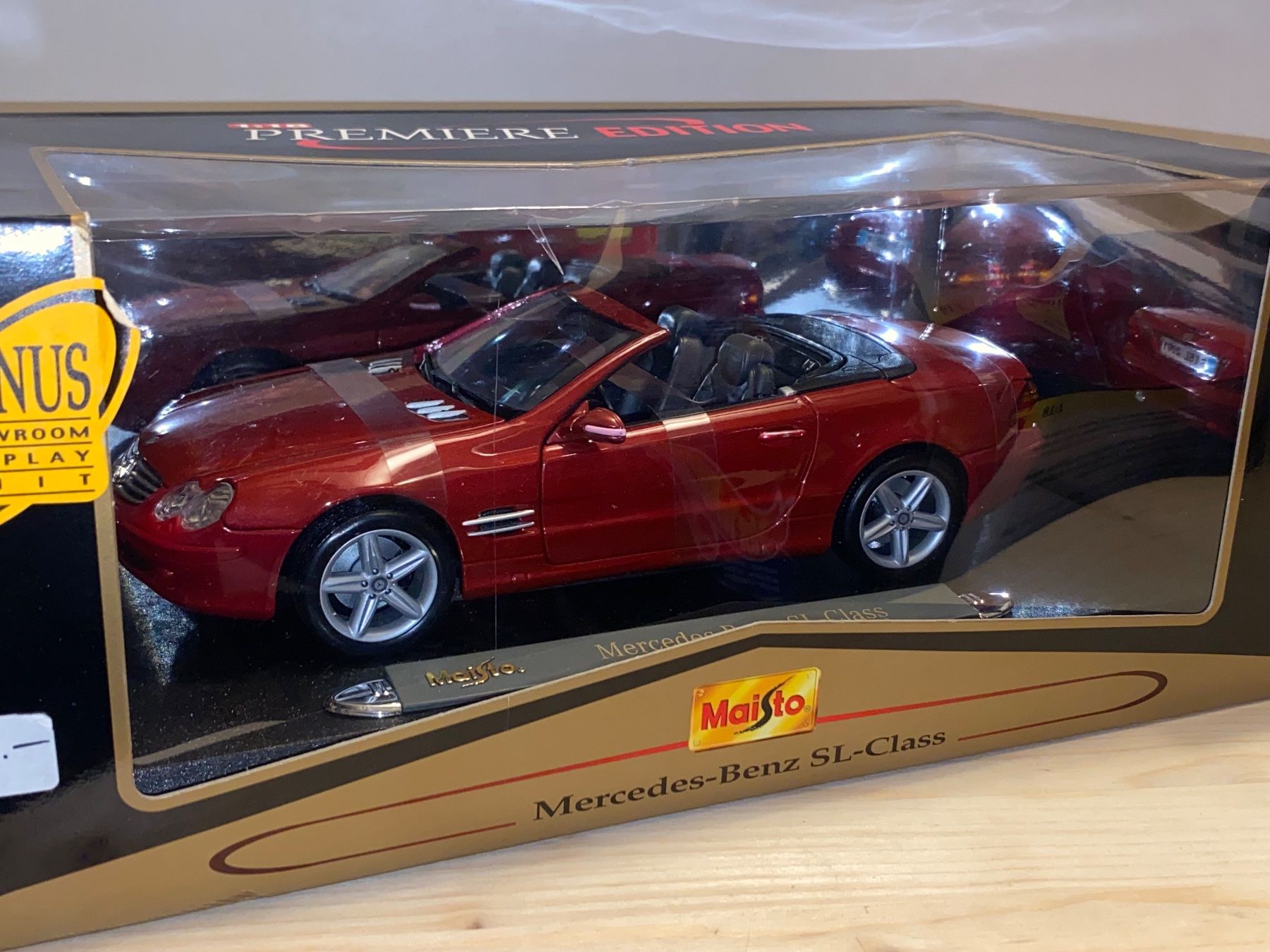 Mercedes-Benz Modellini d'auto: Mercedes-Benz SL-Class 1/18 – Nuovo (secondo la descrizione) da Wohlen AG venduto da PrivatSammlung