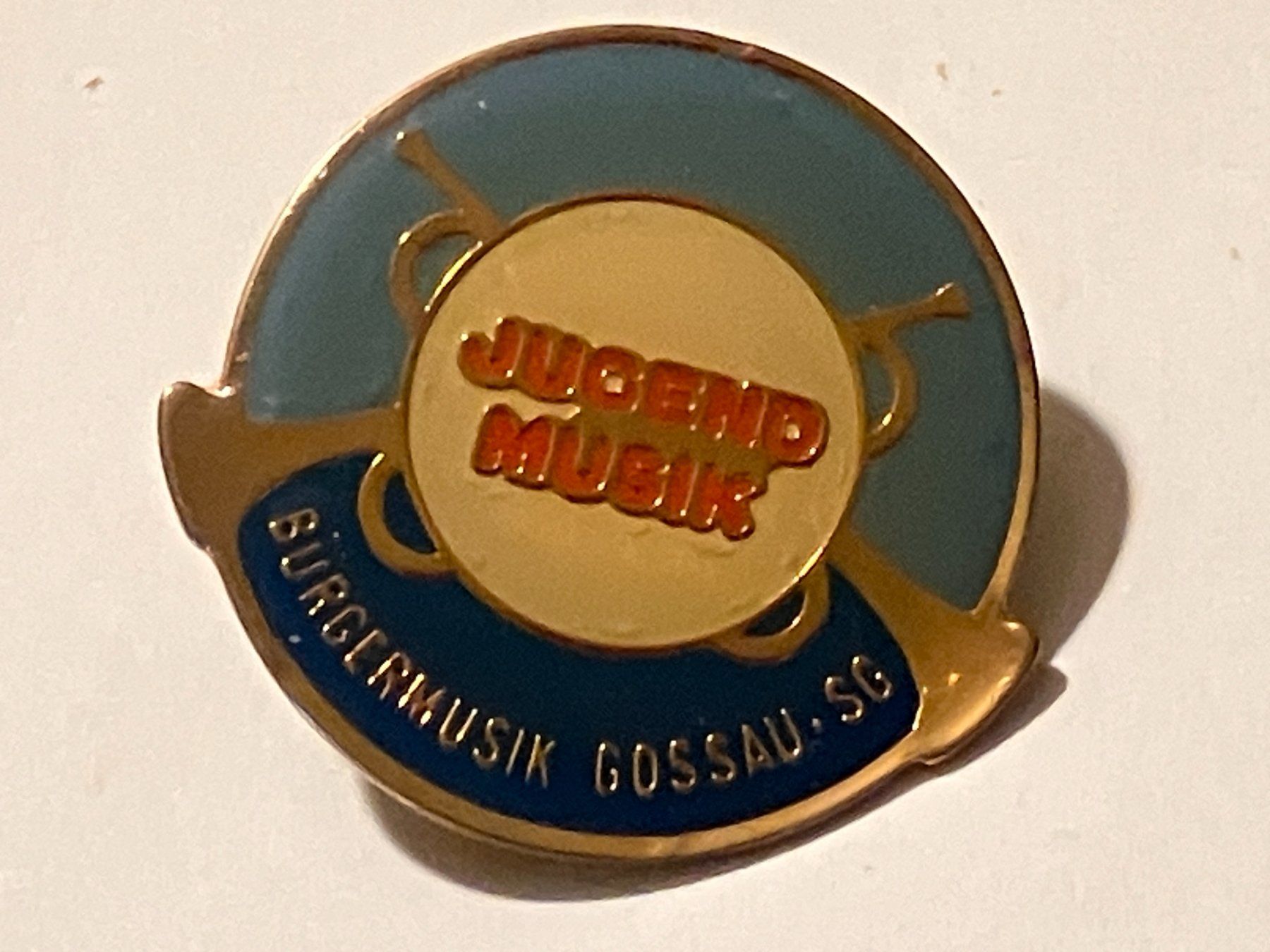 Placchette & Badge: 1 Pin Jugendmusik Gossau – Usato da Basel venduto da djwwpp