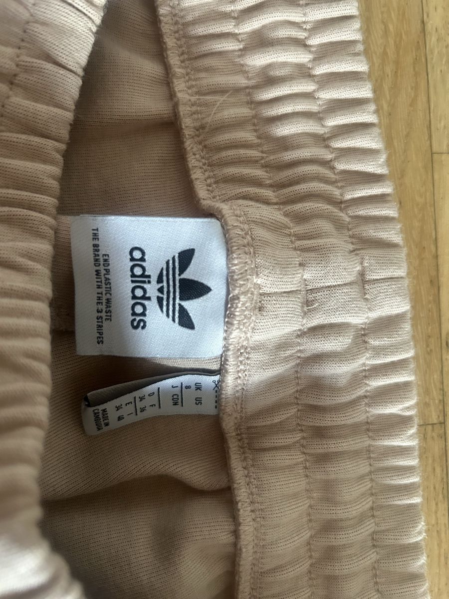Adidas Pantaloni: Adidas Sweatpants mit süssen Schleifen – Nuovo (secondo la descrizione) da zürich venduto da N2424 3