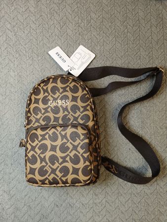 Guess Mini Rucksack / Bodybag, Neu mit Etikett, Top!