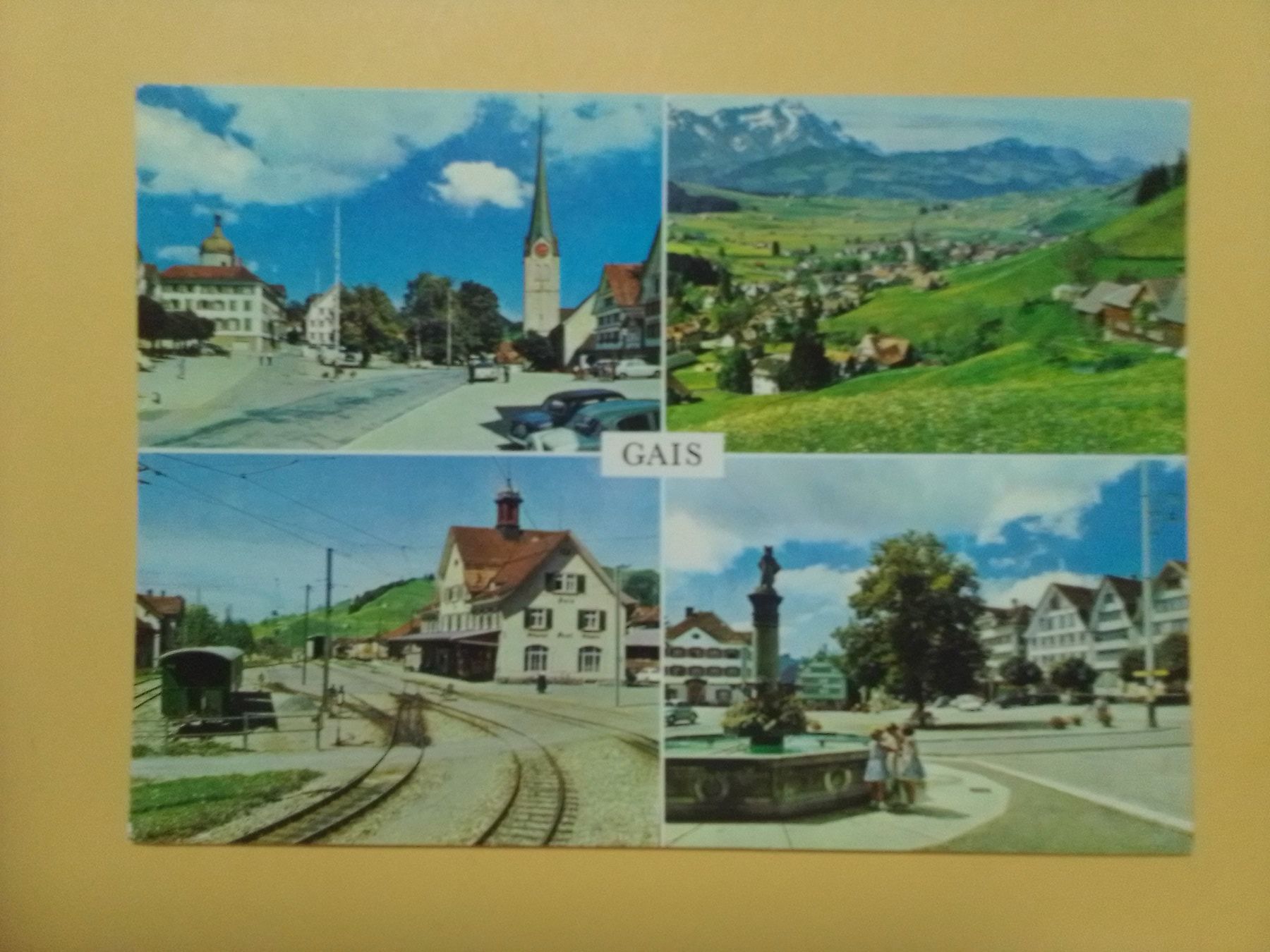 Cartoline postali: Gais Appenzell AR Bahnhof Dorfplatz Auto – Usato da Küttigen venduto da Melisch1000