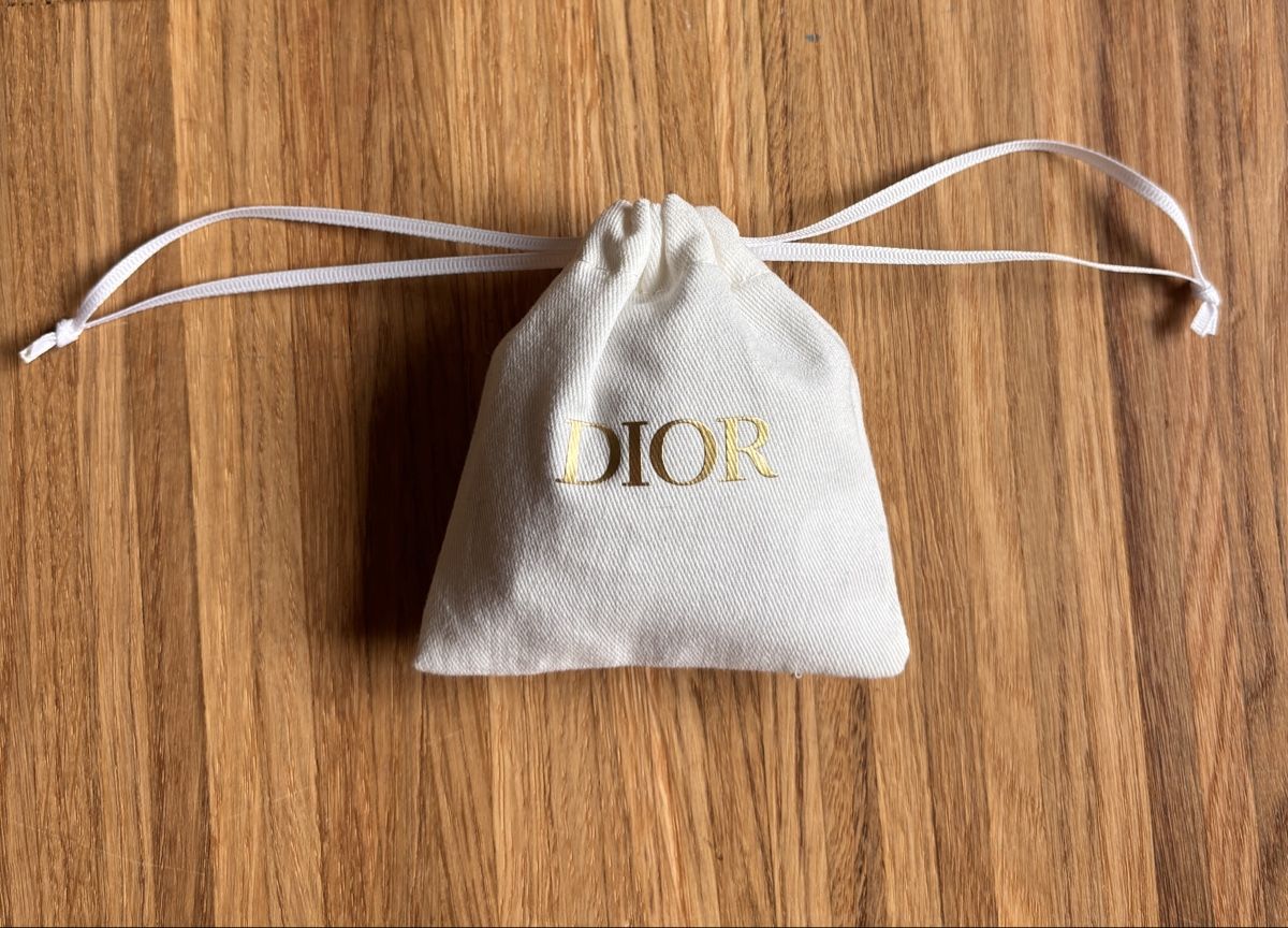 Altro in  Abbigliamento & Accessori: Dior Schnürsenkel. Neu! Original! – Nuovo e nell'imballaggio originale da Luzern venduto da lor_x8hx 2