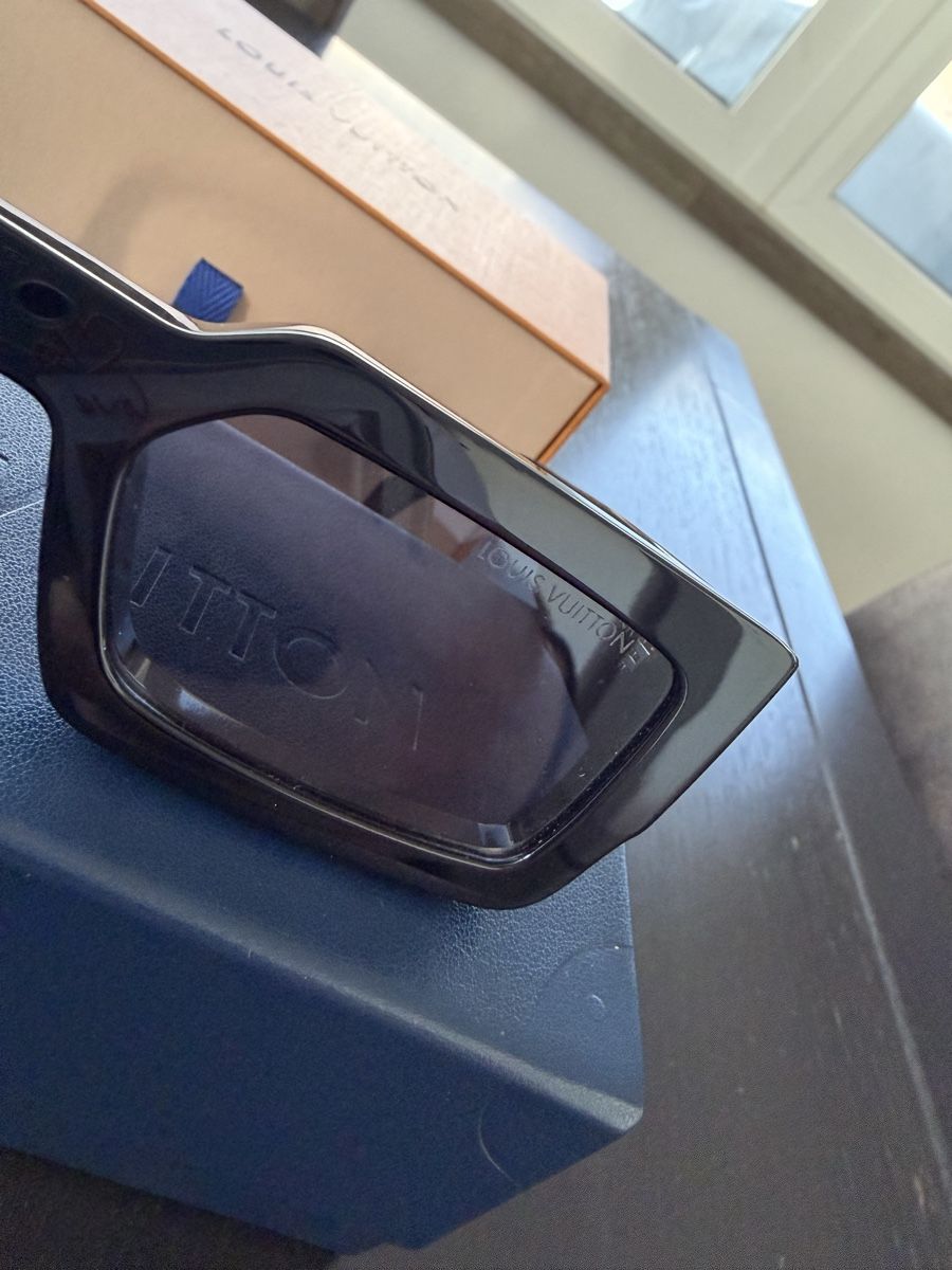 Louis Vuitton Occhiali & Lenti: Lunettes de soleil Louis Vuitton – Nuovo (secondo la descrizione) da Conthey venduto da LuCavalli 4